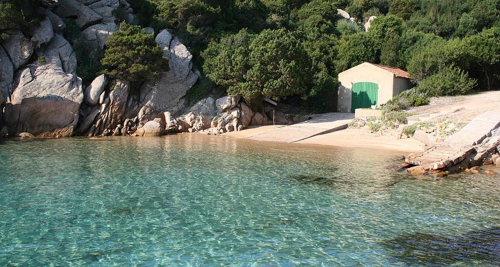 Appartamenti Galatea Palau Bagian luar foto